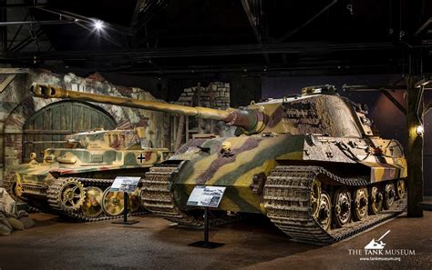 Le Musée du Char d'Assaut de Bayan Nur : Un Monument aux Machines de Guerre Fascinantes !